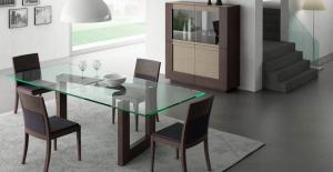 

Table rectangulaire fixe (L 200X100cm), originalité de son piètement bois. Dessus plateau verre transparent.
